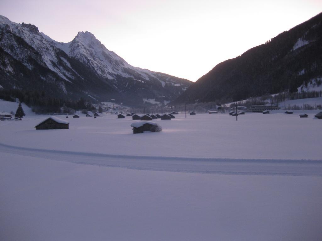 Apart Bella Monte Apartment Pettneu am Arlberg Luaran gambar